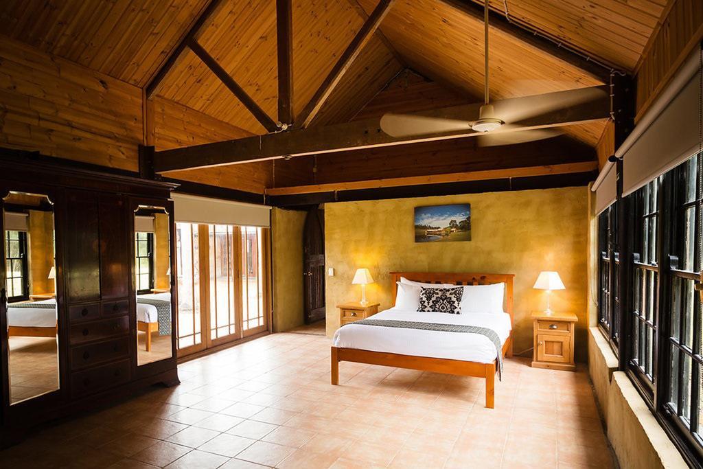 Peppers Creek Accommodation Поколбин Екстериор снимка